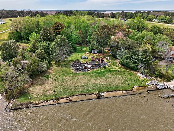 3rd image of 6468 Knotts Island Rd