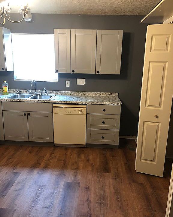 439 Arnold St Maryville, TN, 37804 Apartments for Rent Zillow