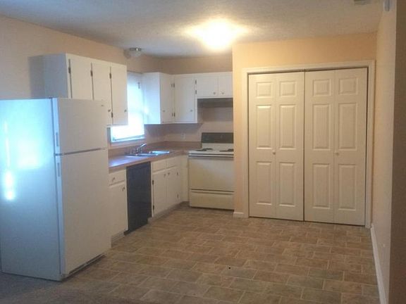 2nd image of 185 Moss Creek Dr APT B