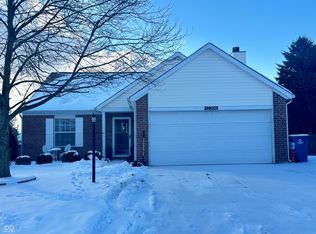 12306 Split Granite Dr, Fishers, IN 46037