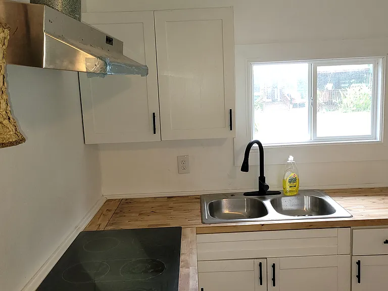 209 Labelle Ave #B — Photo 5