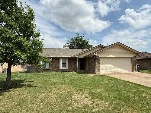 3701 Moselle Dr Photo 1