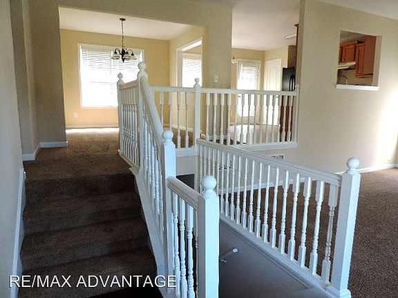 5th image of 7825 Cambridge Dr