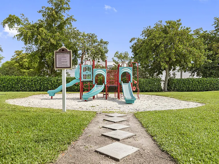 Waters Edge Delray — Photo 18