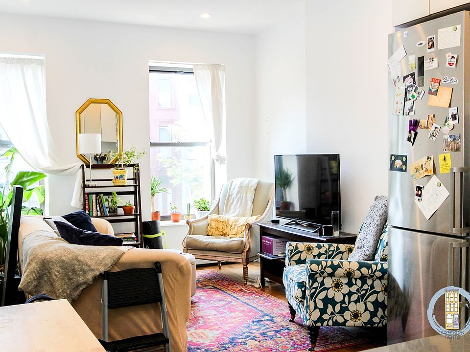 1st image of 429 Greene Ave APT 3