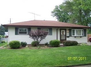 9311 Ellen St, Highland, IN 46322