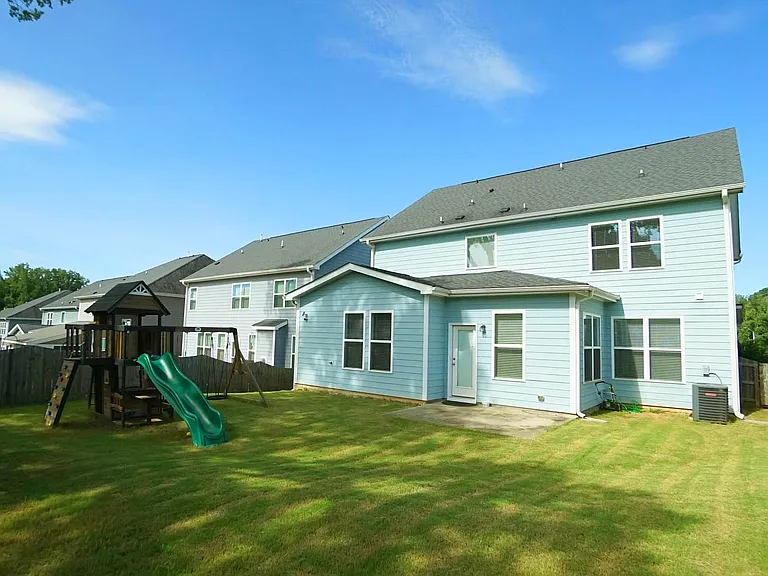 8043 Gilano Dr — Photo 20