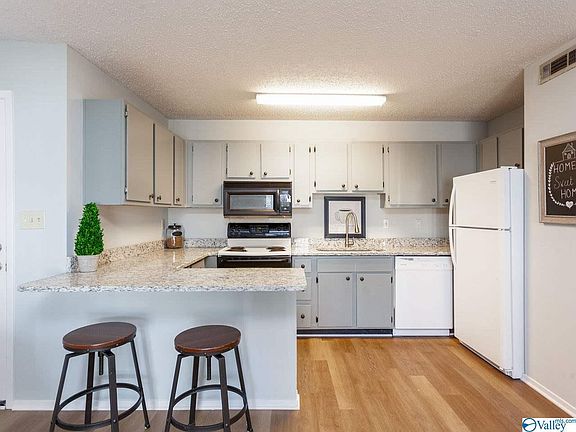 4th image of 6620 Willow Pointe Dr NW #B