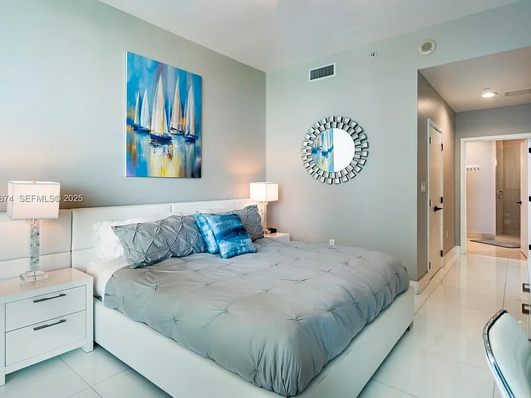 6799 Collins Ave #507 — Photo 8