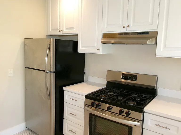 23 W Mission St #B — Photo 14