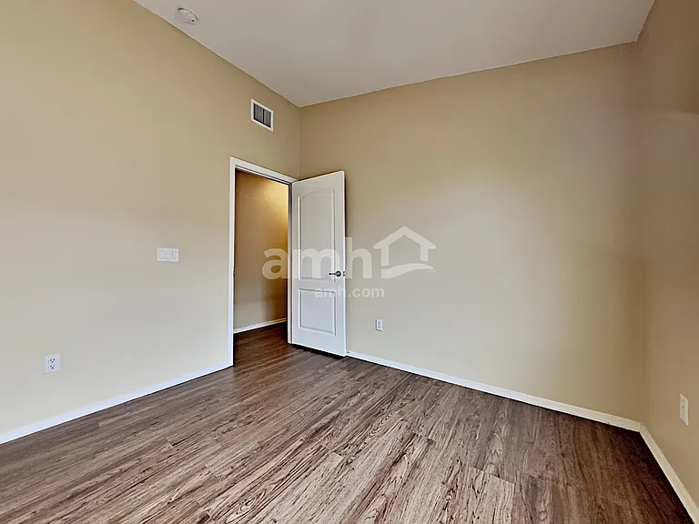 4133 E Lushfield Dr — Photo 13