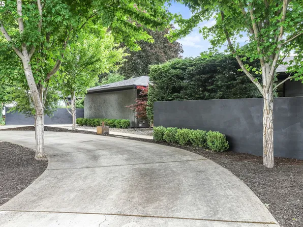 5809 NW Perthshire Rd, Vancouver, WA 98663