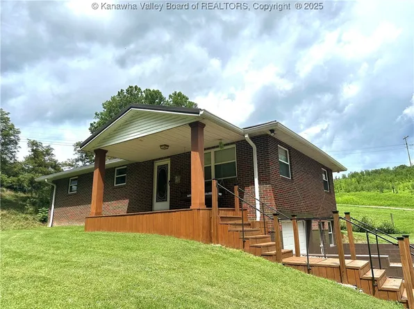 7974 Ravenswood Rd, Ravenswood, WV 26164
