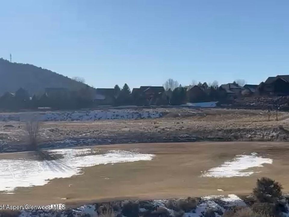 2nd image of 115 Spur Dr