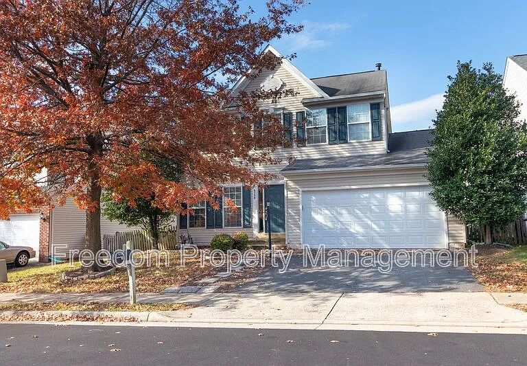 6758 Sutton Oaks Way — Photo 1