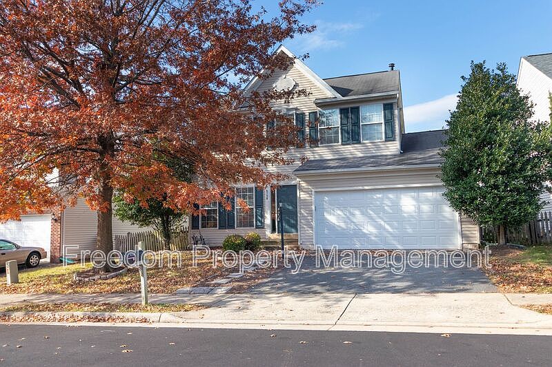 1st image of 6758 Sutton Oaks Way