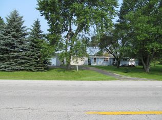 2429 E 29th Rd, Seneca, IL 61360