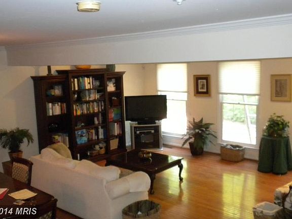 3rd image of 11403 Hollowstone Dr