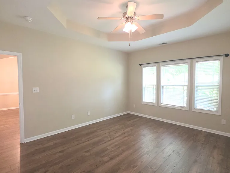 113 Macalester Dr — Photo 15