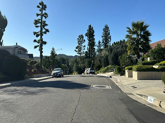 4th image of 4300 Gayle Dr