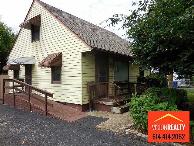 1st image of 2237 Fenton St
