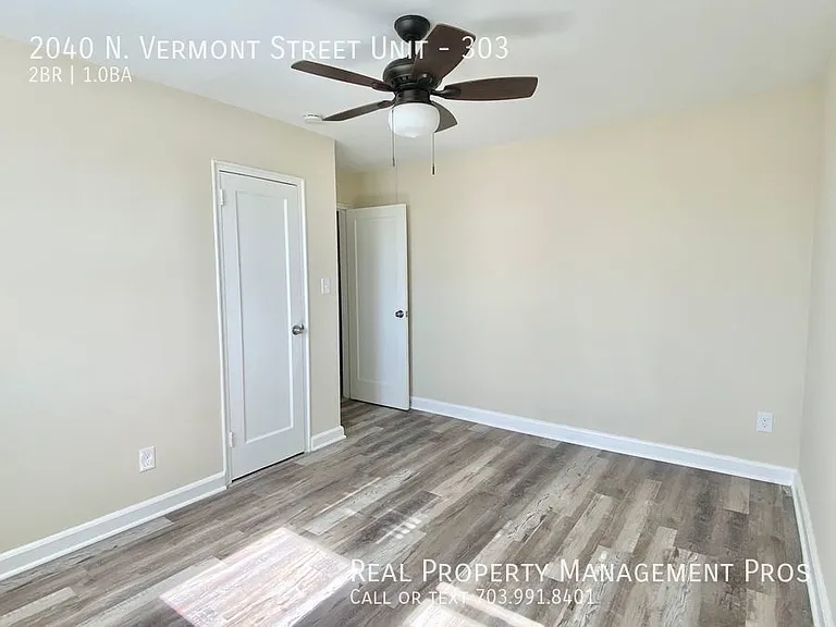 2040 N Vermont St #303 — Photo 17