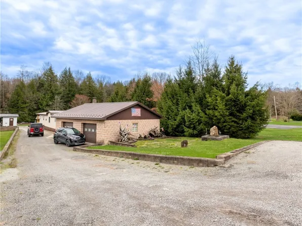 2652 Water Level Rd, Somerset, PA 15501