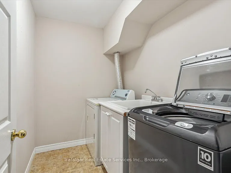2089 Tovell Dr — Photo 33