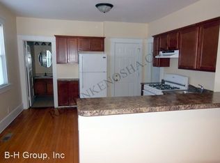 6214 18th Ave, Kenosha, WI 53143