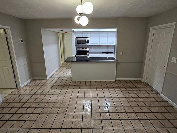 2nd image of 4271 Kent Ave