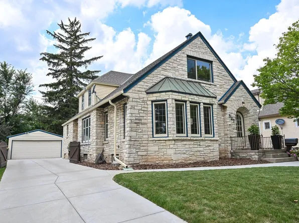 527 North 64th STREET, Wauwatosa, WI 53213