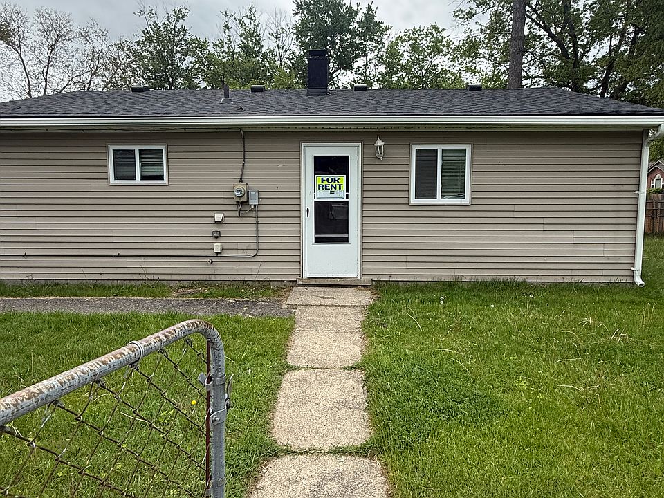 1st image of 1106 Cloverlawn Dr