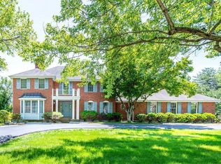 14052 Ladue Rd, Chesterfield, MO 63017