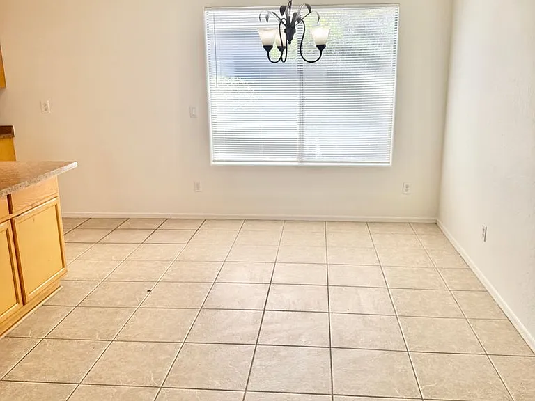 2106 W Alta Vista Rd — Photo 11