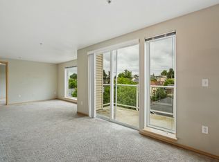 5200 Roosevelt Way NE #403, Seattle, WA 98105
