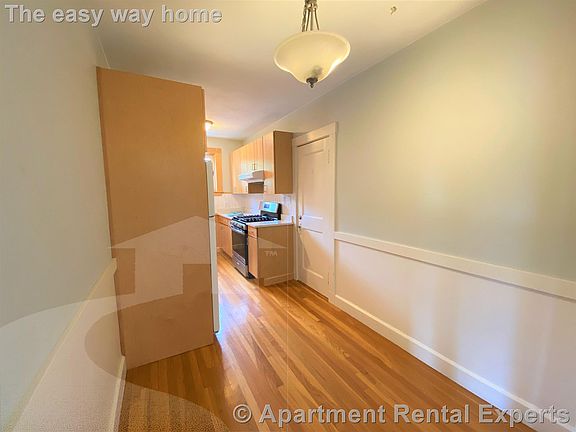 2nd image of 520 High St #16C