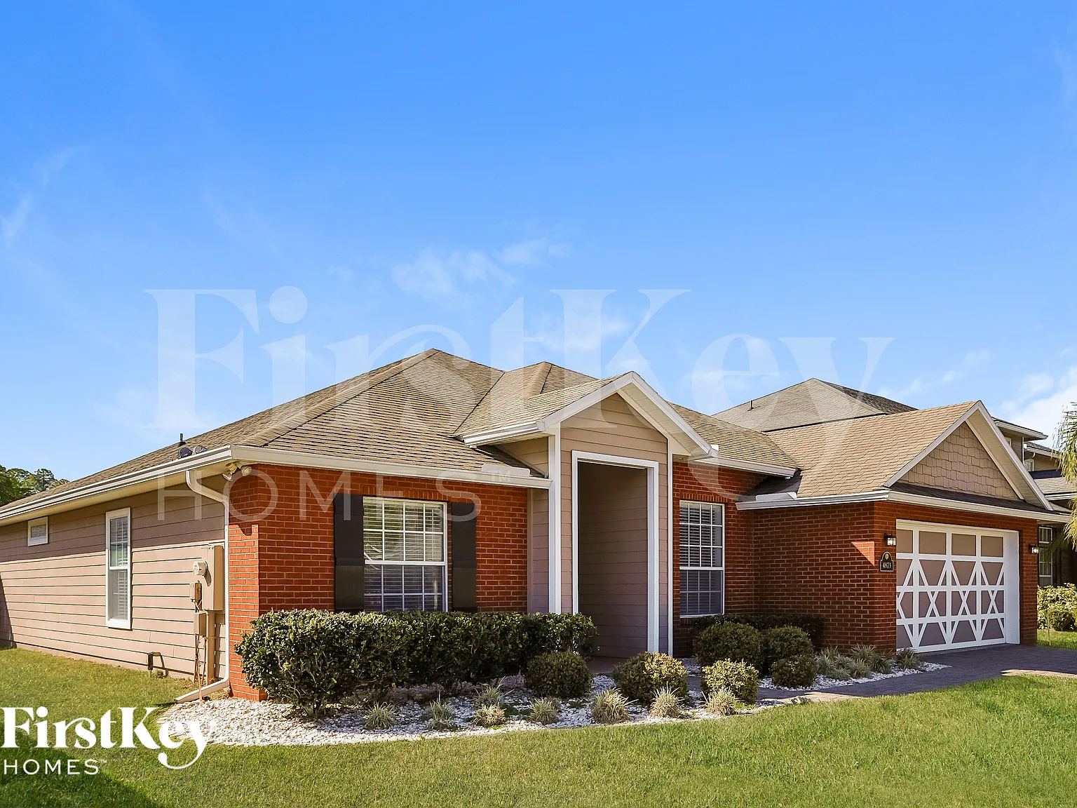 3 bed, 2.0 bath, 1879 sqft, $2,380 — Photo 3