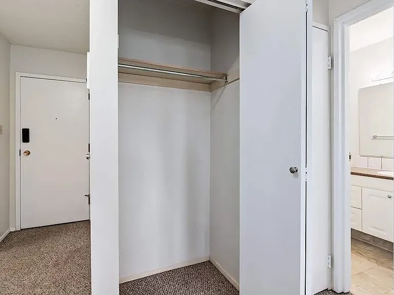 2253 Southview Dr SE — Photo 9