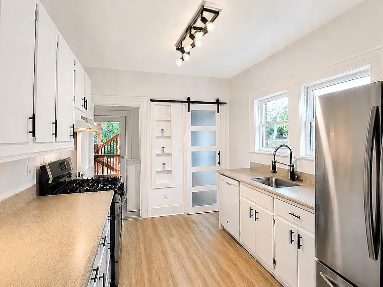 861 Durant Pl NE #1 — Photo 9