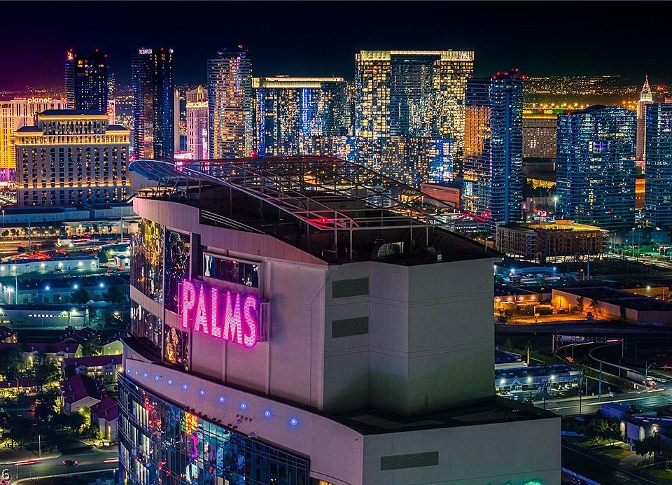1st image of 4381 W Flamingo Rd #1621