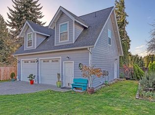 9627 25th Ave SW, Seattle, WA 98106