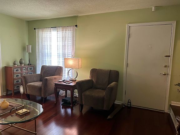 2nd image of 3726 Ironwood Dr