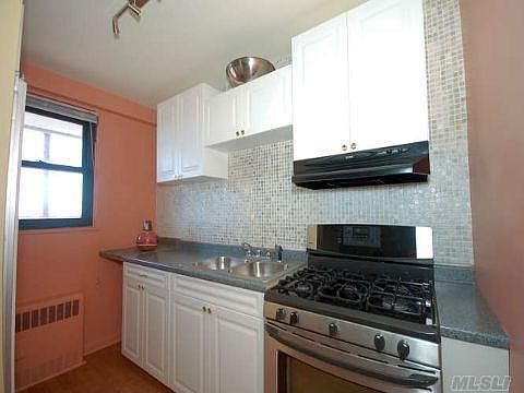 3rd image of 9050 Union Tpke APT 18H