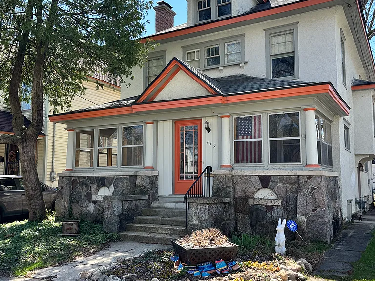 719 Wheaton Ave — Photo 2