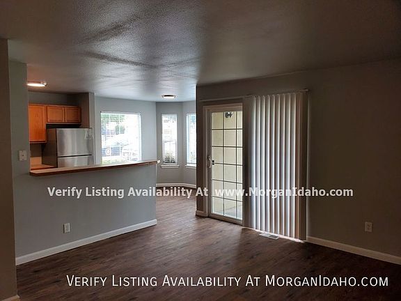 5th image of 10096 W Garverdale Ln #102