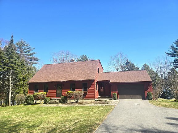 2nd image of 208 Youngs Point Road