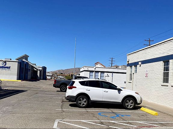 5th image of 1420 Geronimo Dr #C