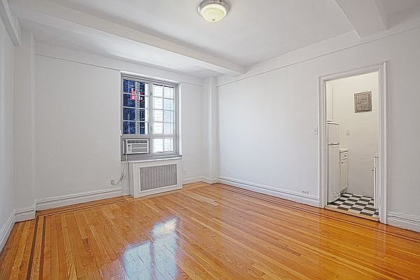 1st image of 208 W 23rd St APT 801