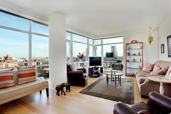 Rented by Corcoran | media 14