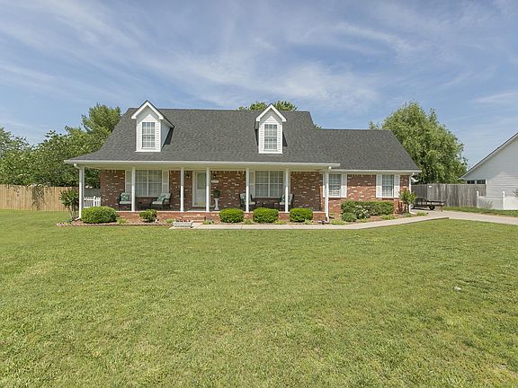 3rd image of 2407 English Hill Dr